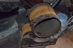 Dekkerlager bij molen De Valk in Leiden met hardstalen manchet