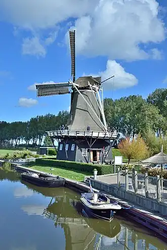 De Vrouwbuurstermolen, september 2015