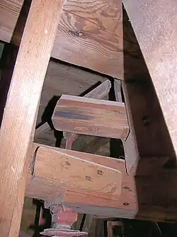 Pasbalk met lichtboom oplegging Walderveense molen