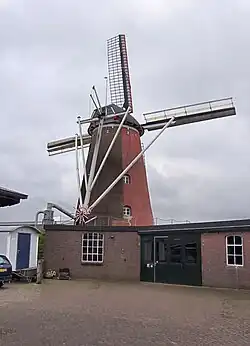 Bediening met zwichtstok en bezaan bij de Wenninkmolen