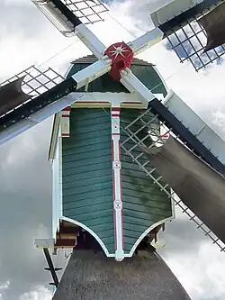 Stormbint met opschriften JDV.CVDB en HHS.1997