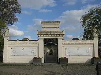 Ingang van het columbarium