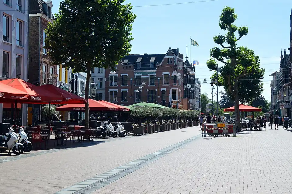 Molenstraat met nummer 95 Pand uit 1902