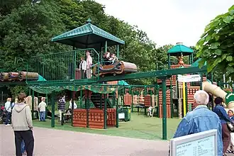 Monorail in de Linnaeushof