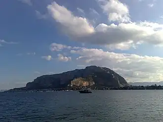 Monte Pellegrino vanaf de zee