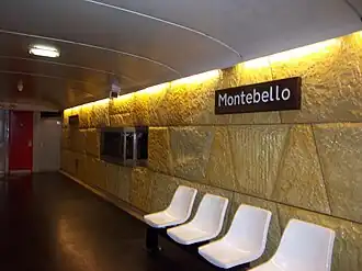 Metrostation Montebello met in de muur een aquarium
