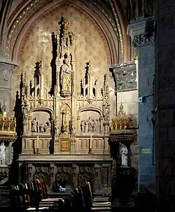 Altaar in de noordbeuk