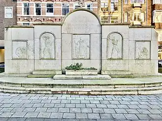 Monument op het Weesperplein (2022)