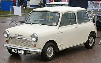 De eerst geproduceerde Morris Mini Minor (1959)