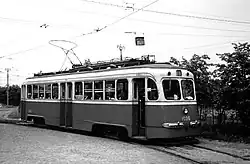 Een M-38 tram in 1957 aan het eindpunt Ostankino.