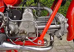 Vergeleken met het blok van de "voorganger" Airone..