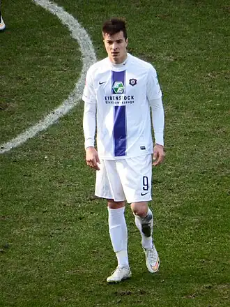 Mugoša in het shirt van Aue