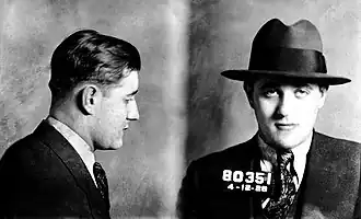 "Bugsy" Siegel na zijn arrestatie (1928).