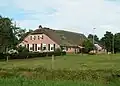 In hoofdvorm gaaf bewaarde boerderij van het Staphorstse type