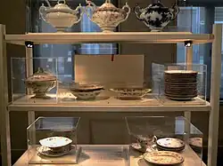 Servies Wellington met decor Portici, vanaf 1860