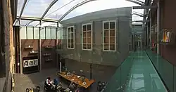 De 'cour' met TEFAF-zaal