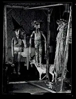 Myrte en de demonen - levensgrote marionetten