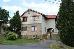 Huis in het dorp (2014)