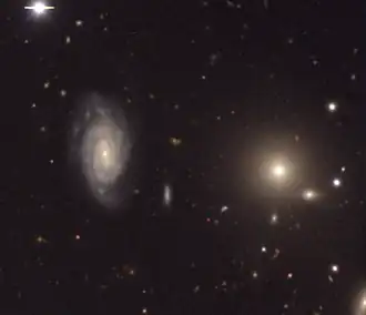 NGC 28 (rechts) en NGC 31