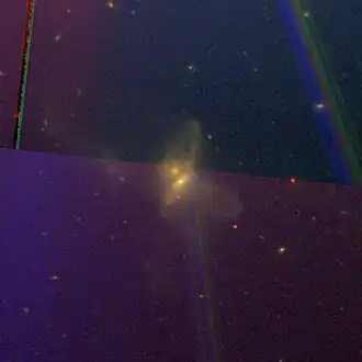 NGC 3588-2 (linksboven)