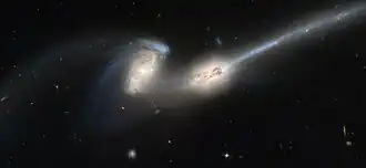 Opname van NGC 4676A (rechts) en NGC 4676B (links)