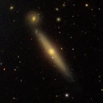 NGC 5707-2 linksboven NGC 5707-1