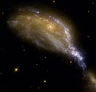 NGC 6745-2 (rechtsonder)