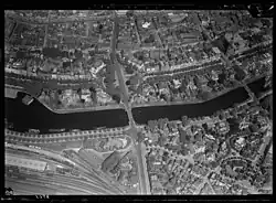 Luchtfoto van de Herebrug en directe omgeving (1920-1940)
