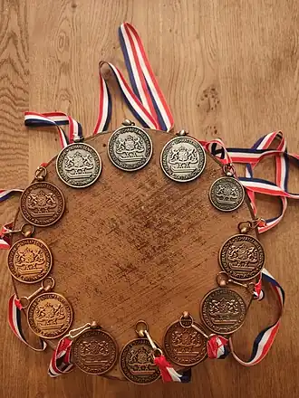 NK Medailles Wienese[16]