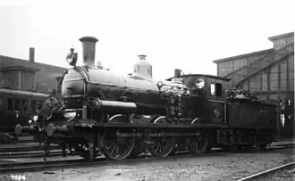 NS 3305 te Roosendaal. (April 1930)