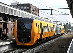 Treinstel 3436 als Grensland Express te Hengelo op spoor 11; 28 april 2011