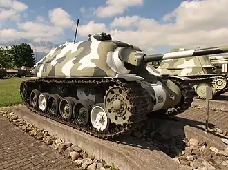 Nahkampfkanone 2 bij Pantsermuseum Thun