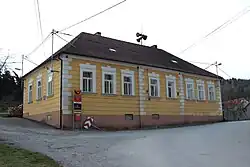 Huis in het dorp (2014)