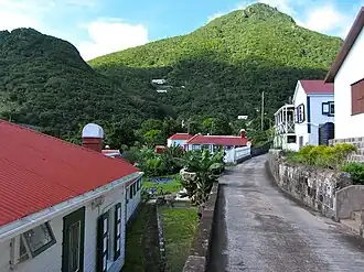 Windwardside met Mount Scenery