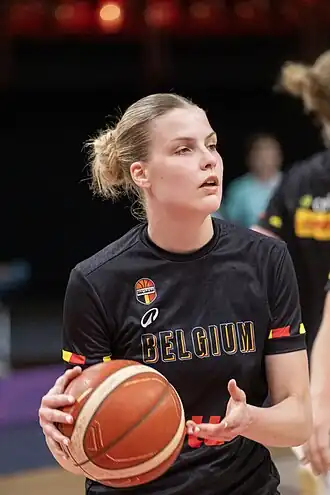 Claessens tijdens het EK basketbal vrouwen 2025
