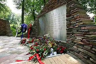 Monument tijdens de Nationale Herdenkingsceremonie op 18 juni 2022.
