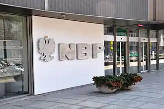 logo op Nationale Bank van Polen in Warschau