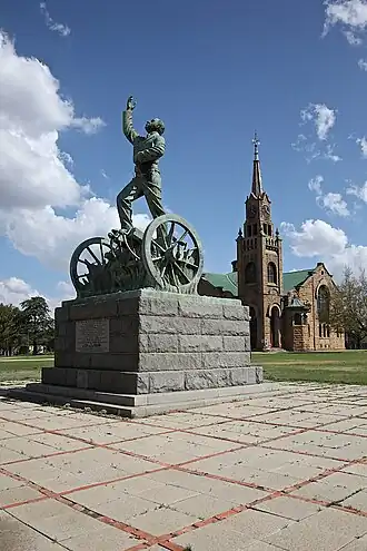 De Moederkerk gezien vanaf het Kerkplein