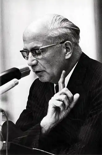 Nederhorst aan het woord in de Tweede Kamer, 3 mei 1969.