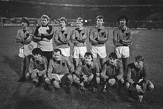 Brocken (zittend 1e rechts) Nederlands elftal (1983)