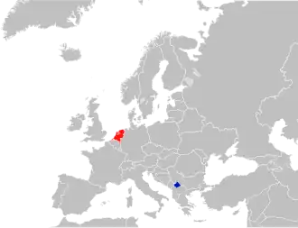 Kaart met daarop Nederland en Kosovo