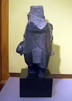 Onthoofd standbeeld van Shabaka Louvre