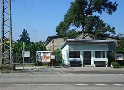 Bushalte in het dorp (2024)