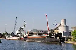 Binnenhaven / industrieterrein aan de Kromme Mijdrecht