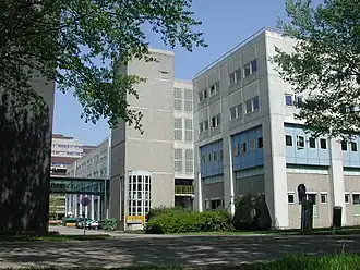 Het instituut in 2001