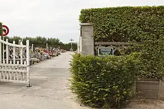 Toegang tot het kerkhof