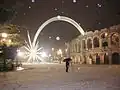 Sneeuw in Verona, een kerstster als versiering