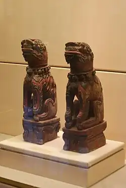 Nghe (mythologisch beest), verguld hout, 18e eeuw