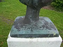 Inscriptie Nic Jonk in Zuidoost (mei 2013)