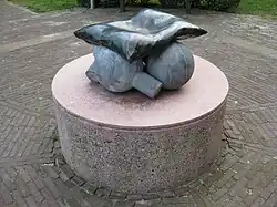 Onderdeel van Hof der Herinnering (1999), Amsterdam